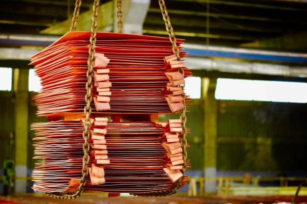 Upstream Cathode Outshines Downstream Wirerod